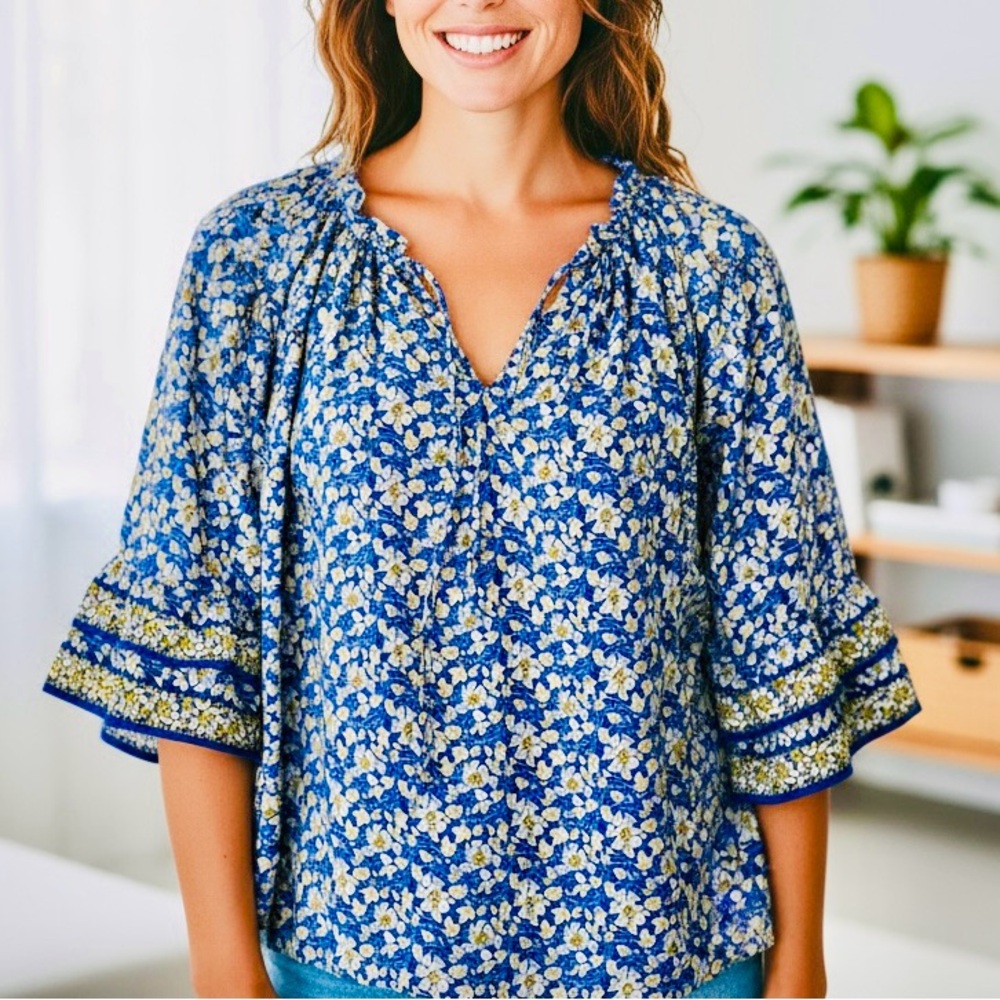 ✨5/$12 Max Studio relaxed blue floral Ruffled Sleeve Blouse plus 3x